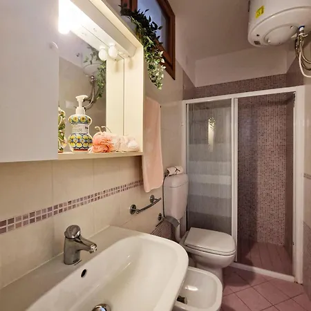 Luminous One Bedroom Flat With Side Sea View