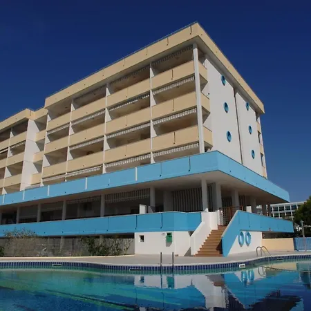 Luminous One Bedroom Flat With Side Sea View