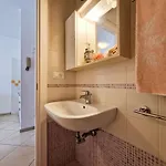 Daire Luminous One Bedroom Flat With Side Sea View *