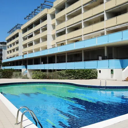 Luminous One Bedroom Flat With Side Sea View * Бибионе