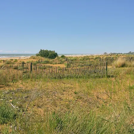 Апартаменты Luminous One Bedroom Flat With Side Sea View Бибионе